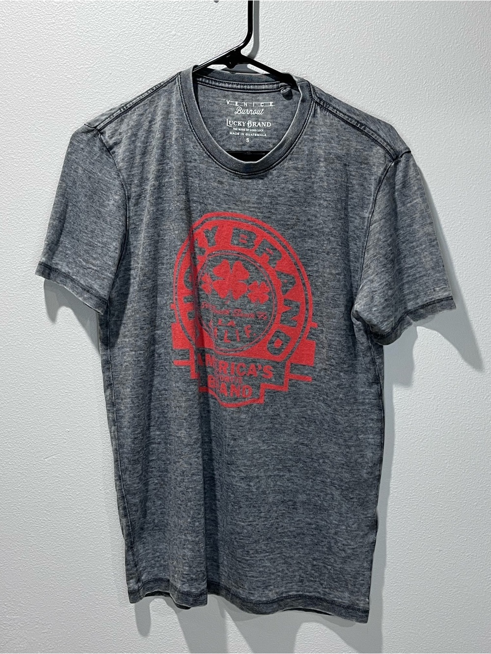Lucky Brand Men's Heather Gray Short-Sleeve Tee with Red Graphic